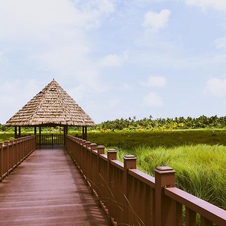 Calyx Grand Fuvahmulah Hotel Ngoại thất bức ảnh